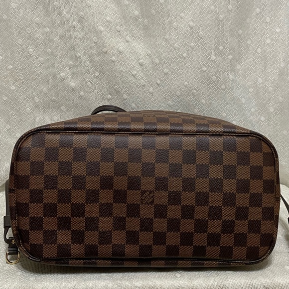 *SOLD*Louis Vuitton Damier Ebene Neverfull MM Tote - Picture 6 of 17